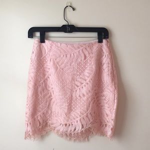 ⭐ Lovers + Friends Island Hopper Pink Pastel Lace Mini Skirt ⭐